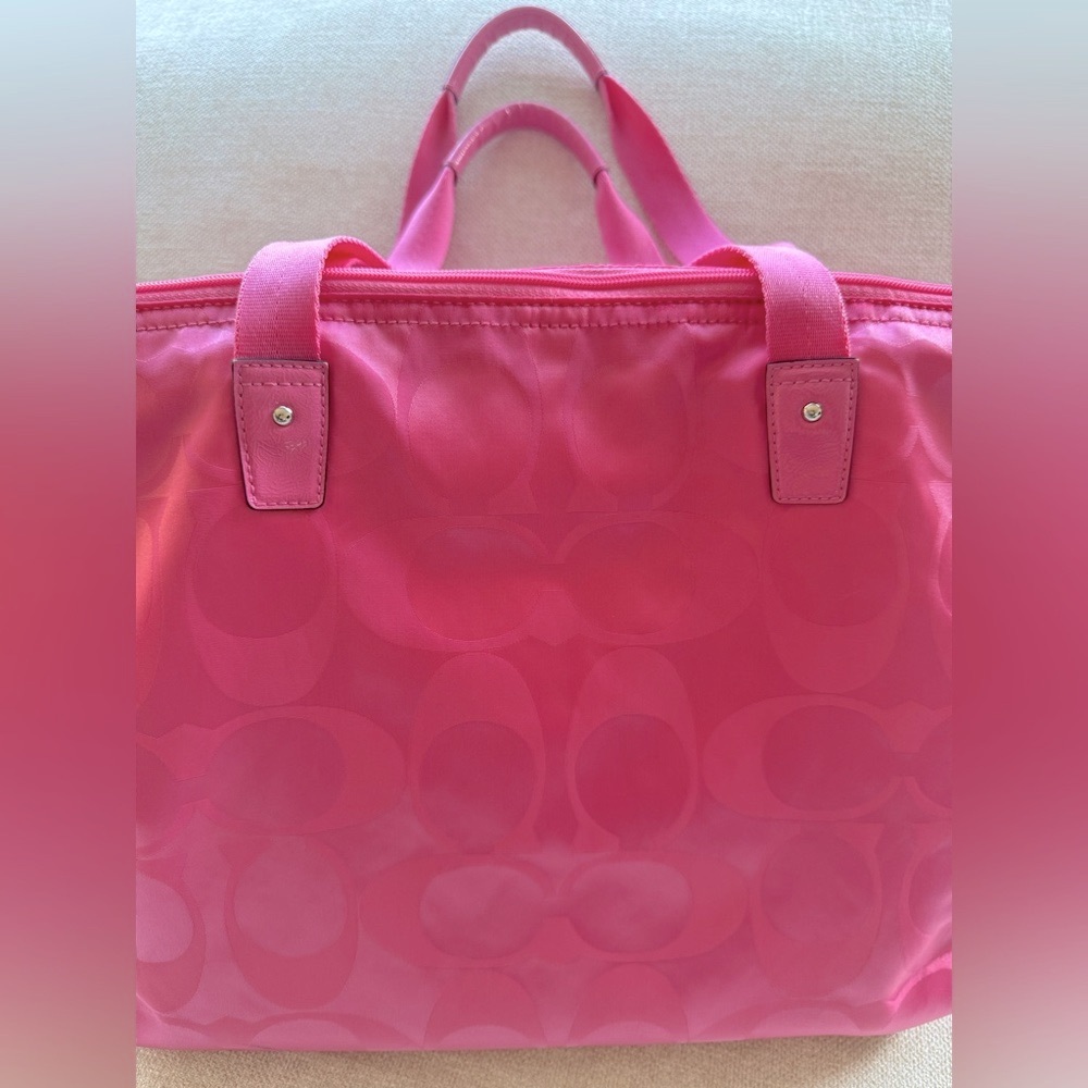 COACH Getaway Signature Fushsia Nylon Large Packable Weekender Bag (no Pouch) - Picture 5 of 10
